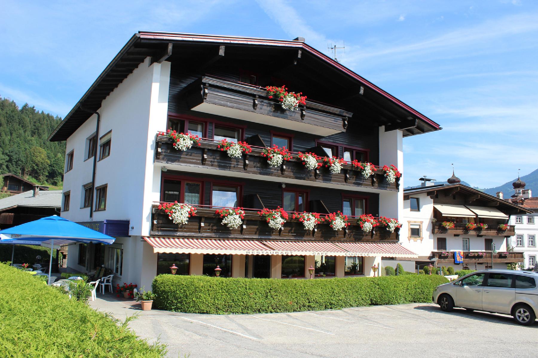 Hotel exterior Hotel exterior