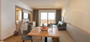 Apartment and Chalet 