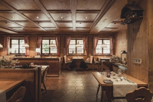 Apartment and Chalet 