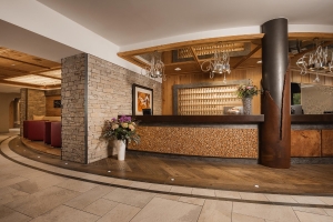 Reception & Lobby 