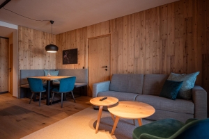 Apartment and Chalet 