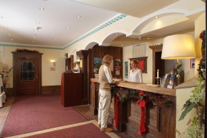 Reception & Lobby 