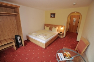 Apartment and Chalet 