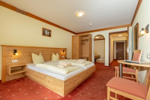 Apartment and Chalet 