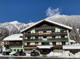 Apartment and Chalet 