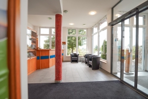 Reception & Lobby 