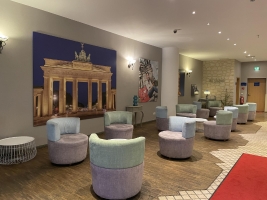 Reception & Lobby 